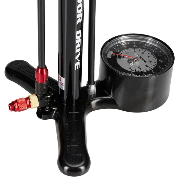 Lezyne STANDLUFTPUMPE STEEL FLOOR DRIVE 220 PSI, 3,5' MANOMETER Luftpumpe HIGH-POLISH BLACK 4 Lezyne STANDLUFTPUMPE STEEL FLOOR DRIVE 220 PSI, 3,5' MANOMETER Luftpumpe HIGH-POLISH BLACK – Bild 2